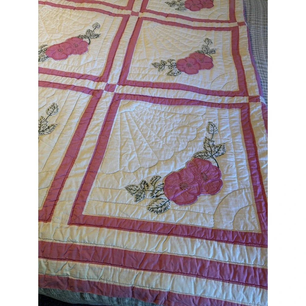 Vintage Quilt Pink and White Embroidered Appliqué 12 Square Floral 70